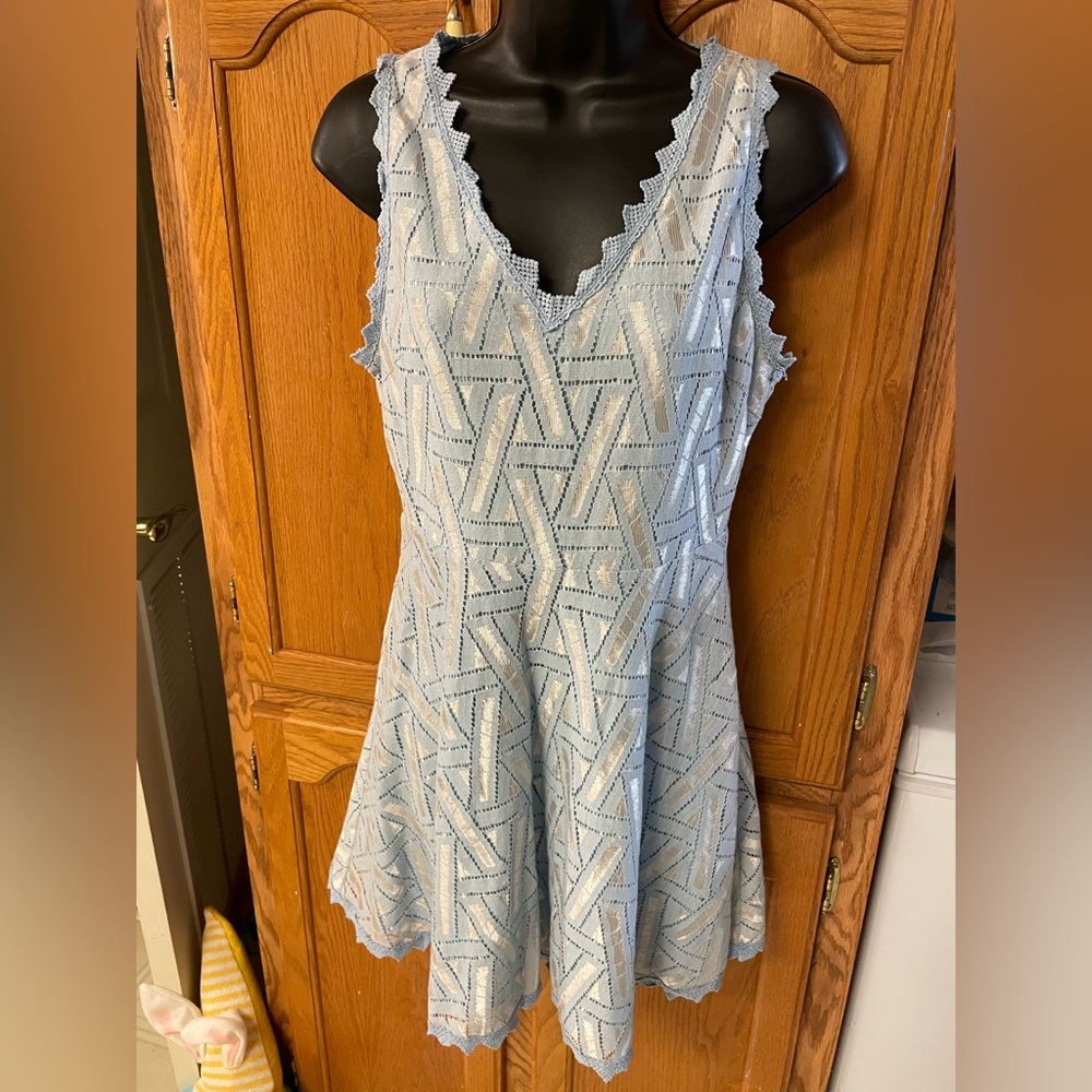 Verty Size M Blue Mid length dress